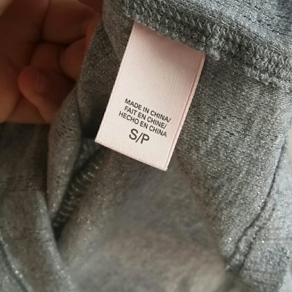 Victoria's Secret Heather Grey Metallic Knit Long-sleeve Layering Henley Top - Picture 8 of 13